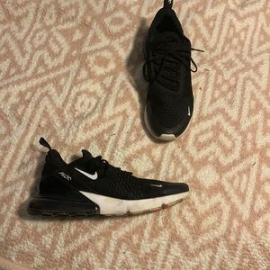 Nike air 270s